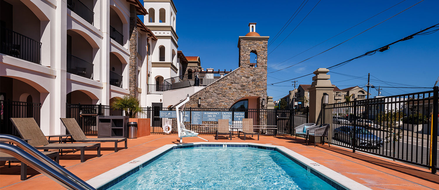 SOAK UP THE CALIFORNIA SUN IN OUR OUTDOOR POOL