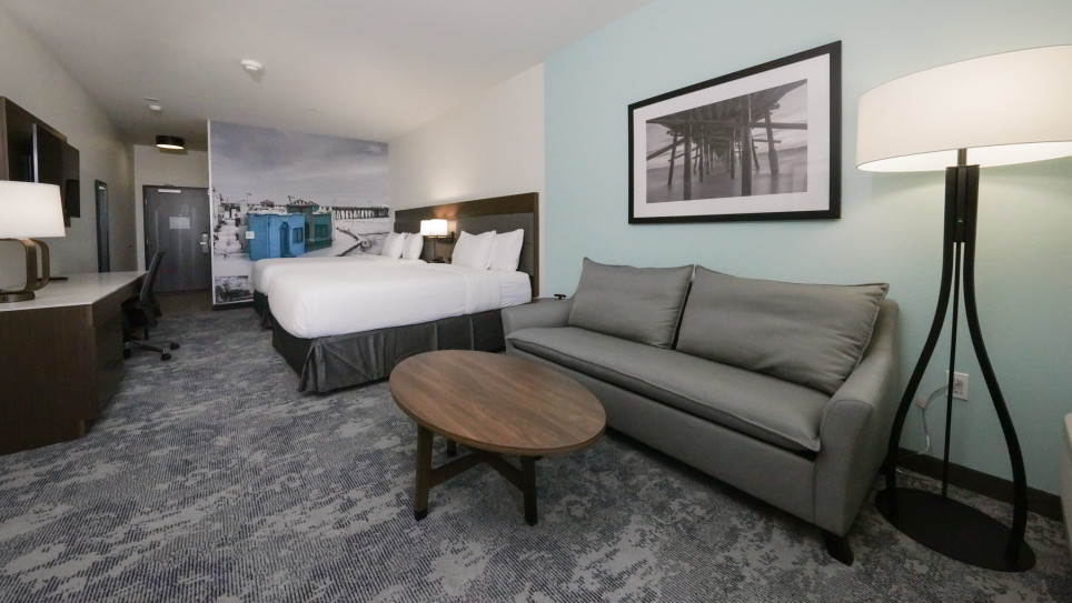 Best Hotel Accommodations in Santa Cruz La Quinta Inn Suites